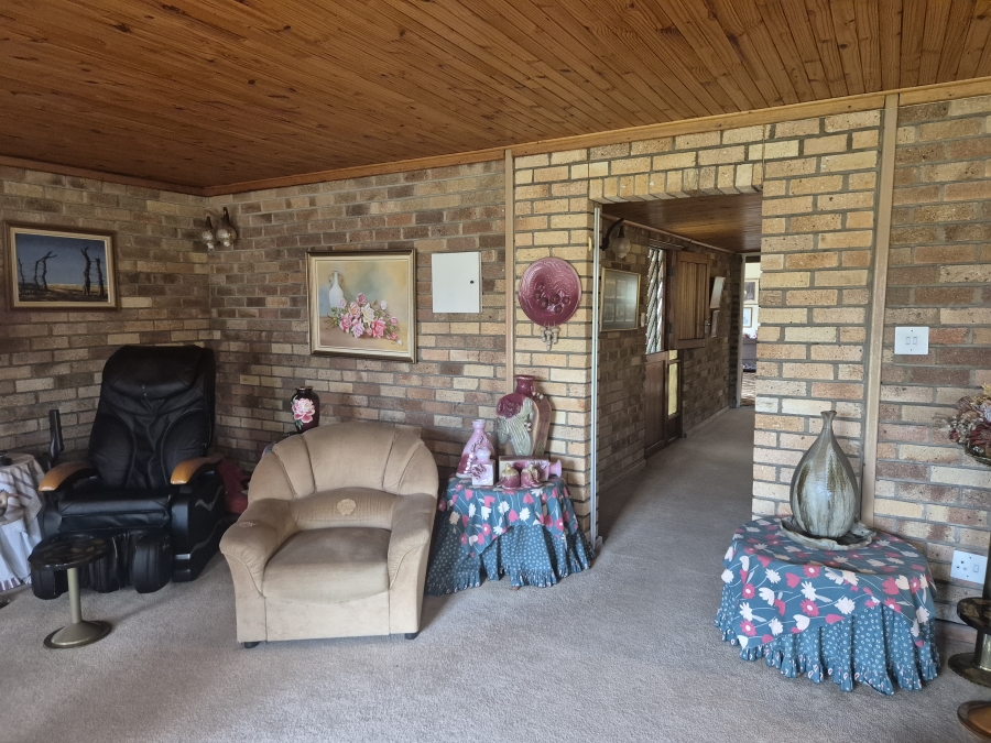 5 Bedroom Property for Sale in Wolmaransstad North West
